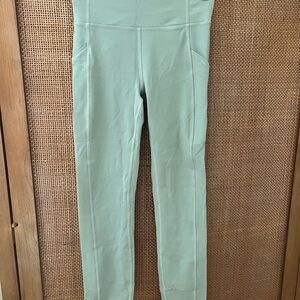 Lululemon 🍋 Align high rise leggings 🤩 size 4